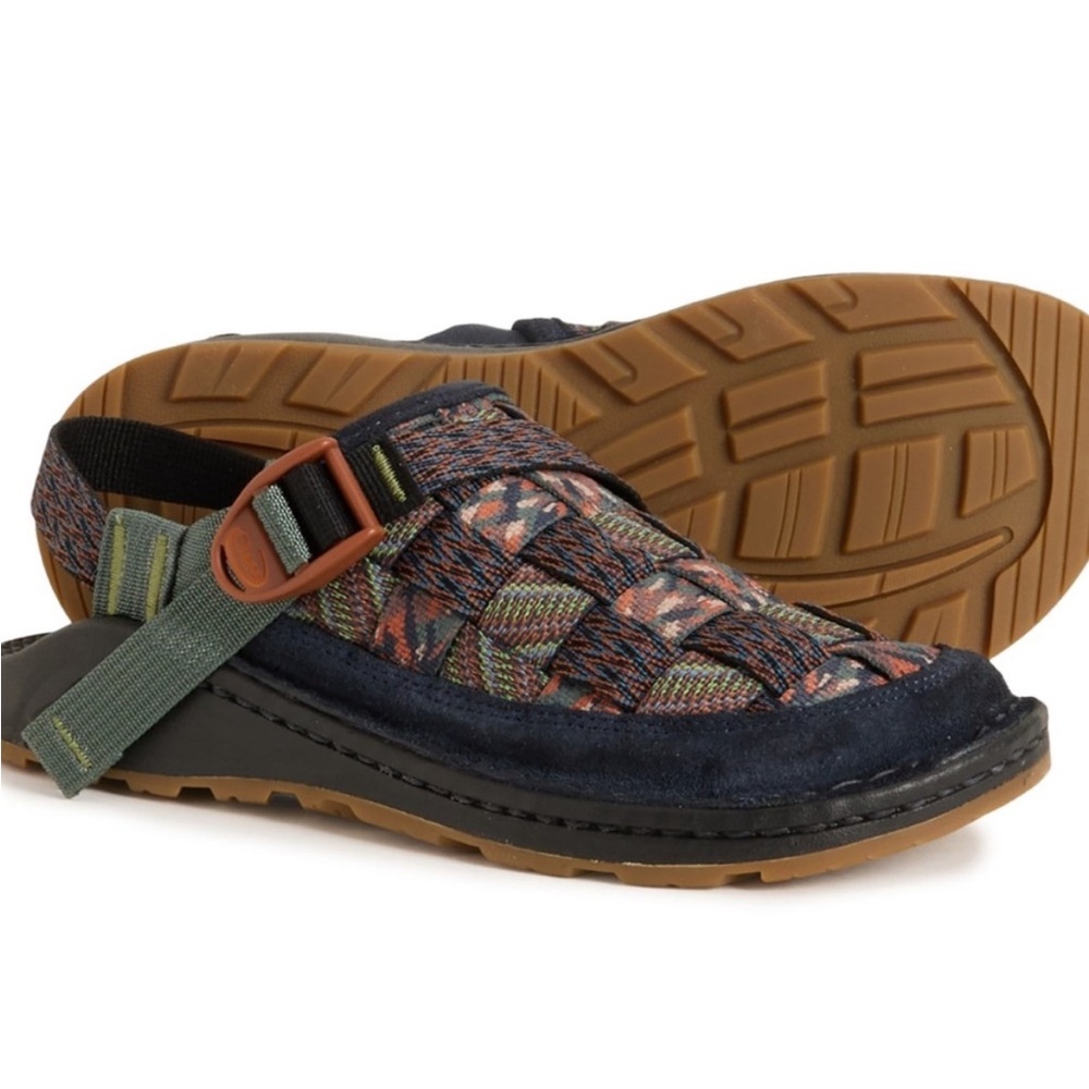 New in box Chaco sandals woven clog